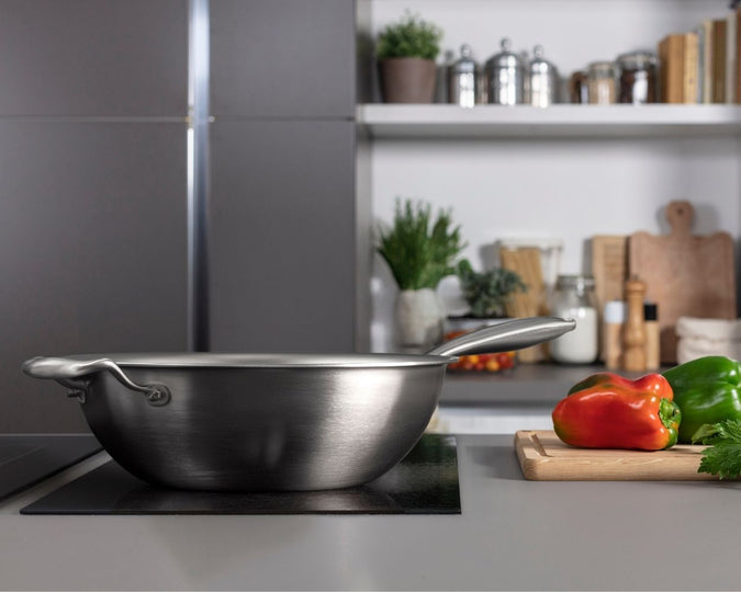 WOK – Stir fry Pan ∅ 30 cm - Pure TITANIUM Cooking Surface
